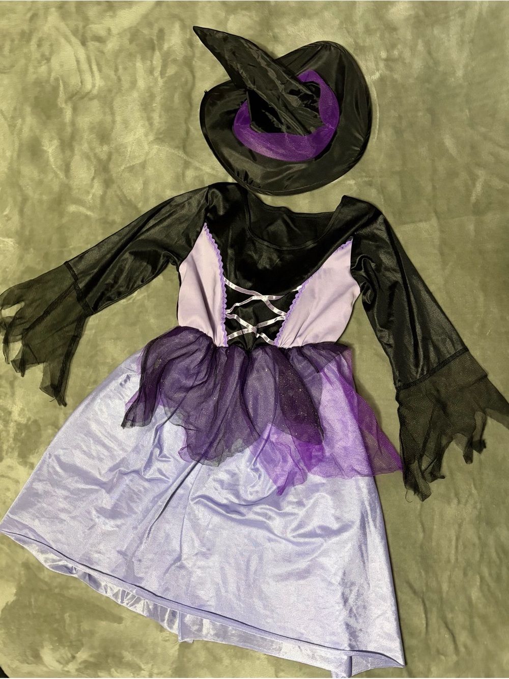Kids size 7/8 Purple Witch Costume with Pointed Hat